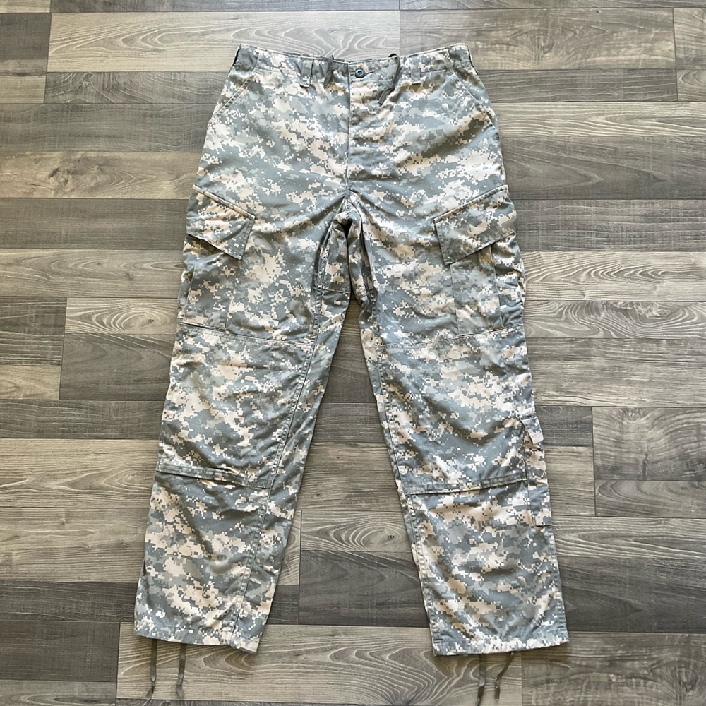 36x32 US Army Camouflage Combat Cargo Trousers Men’s MEDIUM Dessert Digital Camo